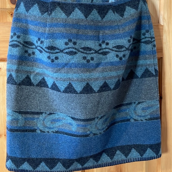 Wool wrap skirt - Picture 5 of 10